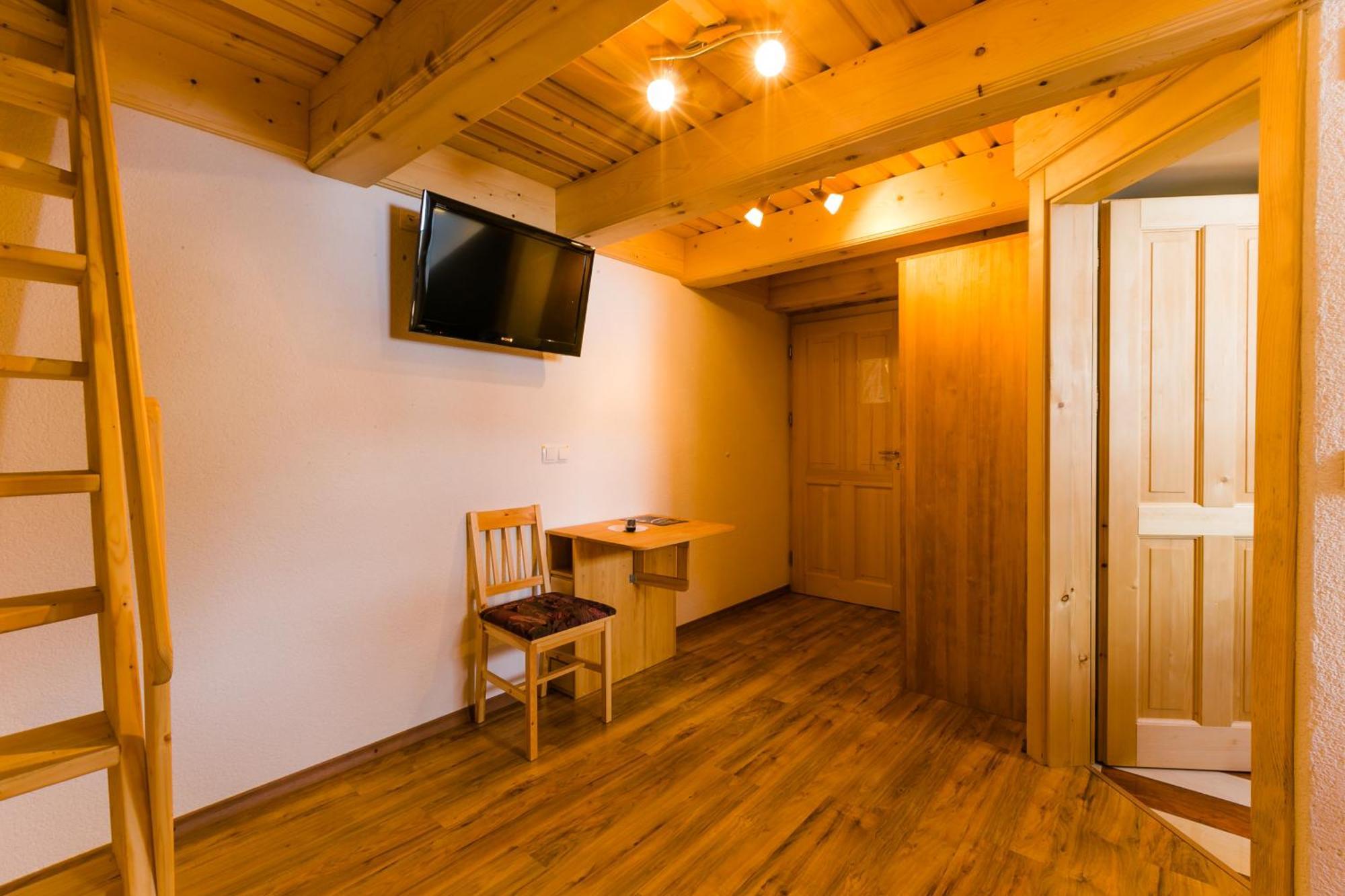Hotel Ekoturizem Vizencar Cerklje na Gorenjskem Zewnętrze zdjęcie